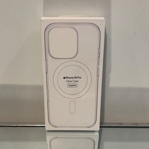 Apple iPhone 16 Pro Transparent MagSafe Case
